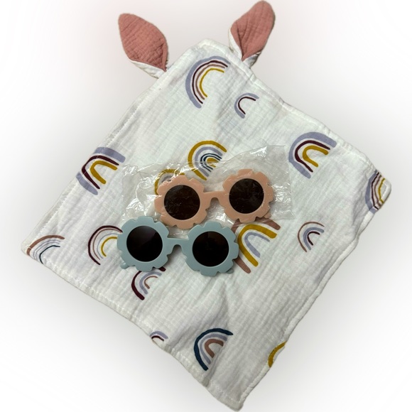 New Lovie and Sunglasses Bundle for Baby/Toddler Girls - Picture 1 of 2